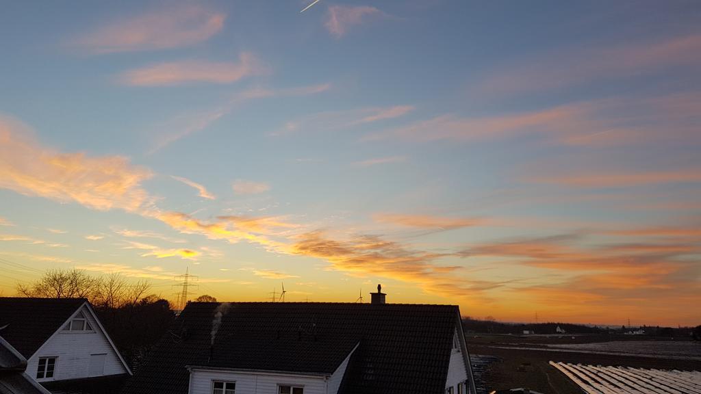Gaestezimmer Junglas Bornheim  Bagian luar foto