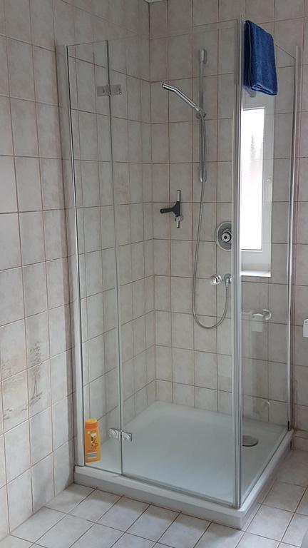 Gaestezimmer Junglas Bornheim  Bagian luar foto